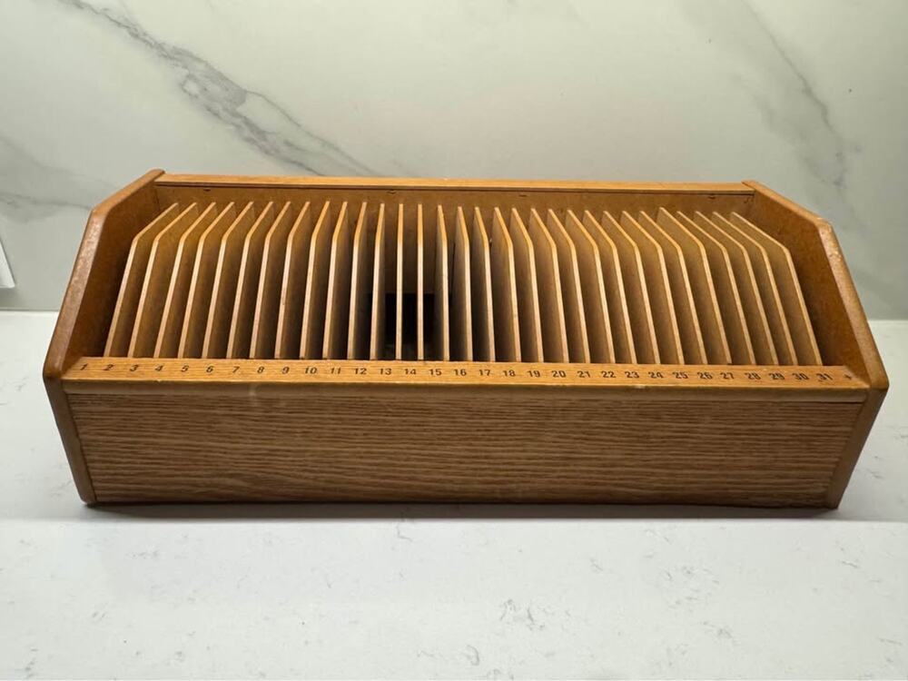 Vintage 31 Day Wood Monthly Bill Letter Sorter Desk Top Organizer